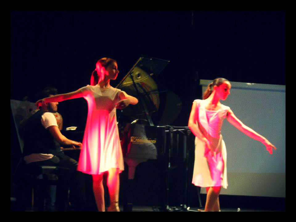 christian_carlino_delord_pianista_italiano_contemporaneo_italian_pianist_savignano_modena_italia_2013 (12) christian_carlino_delord_pianista_italiano_contemporaneo_italian_pianist_savignano_modena_italia_2013 (1)